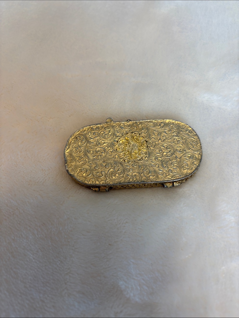 Vintage ESTEE LAUDER Blue Enamel Decorative Perfume Compact/Pill Box - Picture 9 of 9